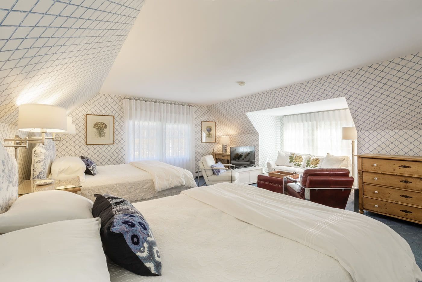 The Alcott Suite at the North Bridge Inn