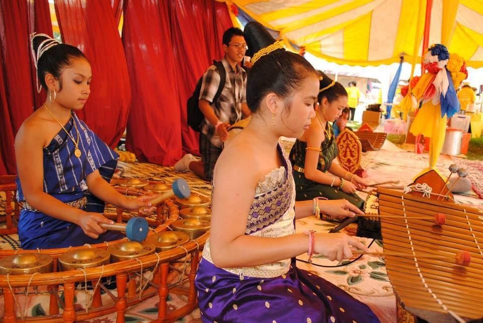 photo of performers during the Lowell Southeast Asian Water Festival