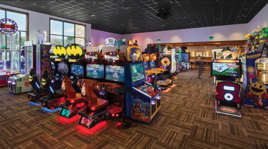 Wamesit Lanes Family Entertainment Center