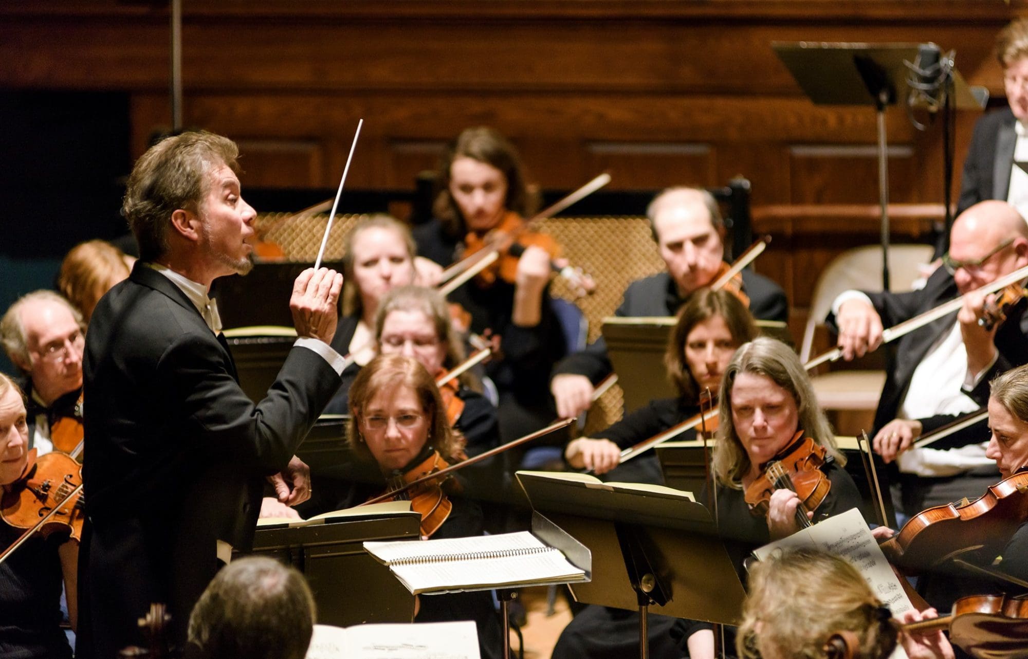 Watch Live Entertainment in Merrimack Valley