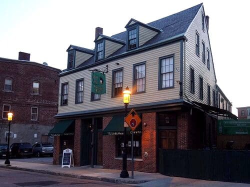 The Worthen House Cafe