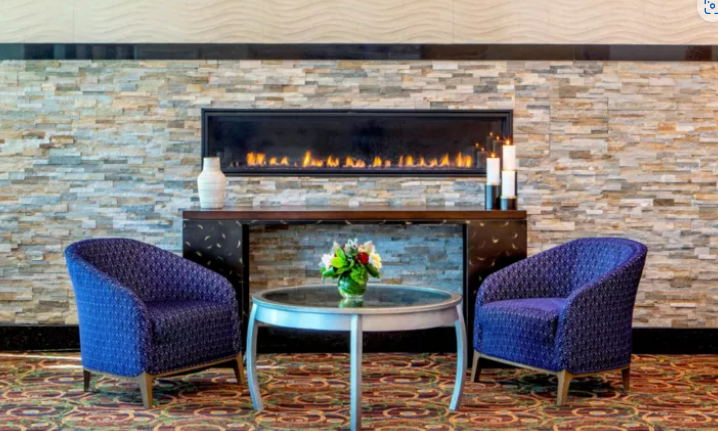 Crowne Plaza Boston Woburn