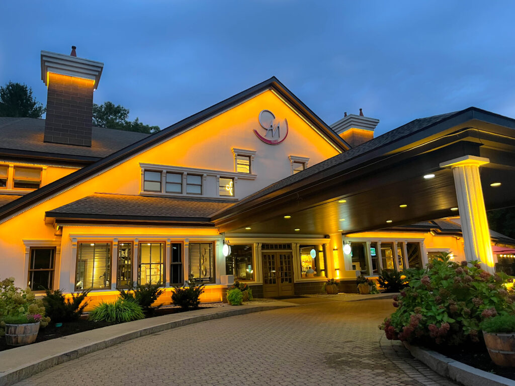 Chateau Merrimack Resort & Spa