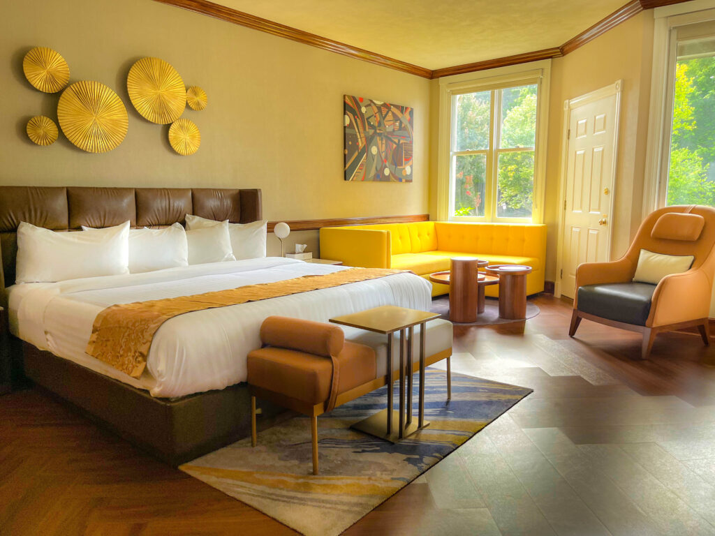 Chateau Merrimack Resort & Spa