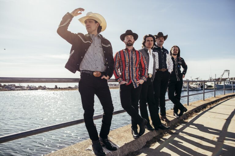 Ward Hayden & the Outliers