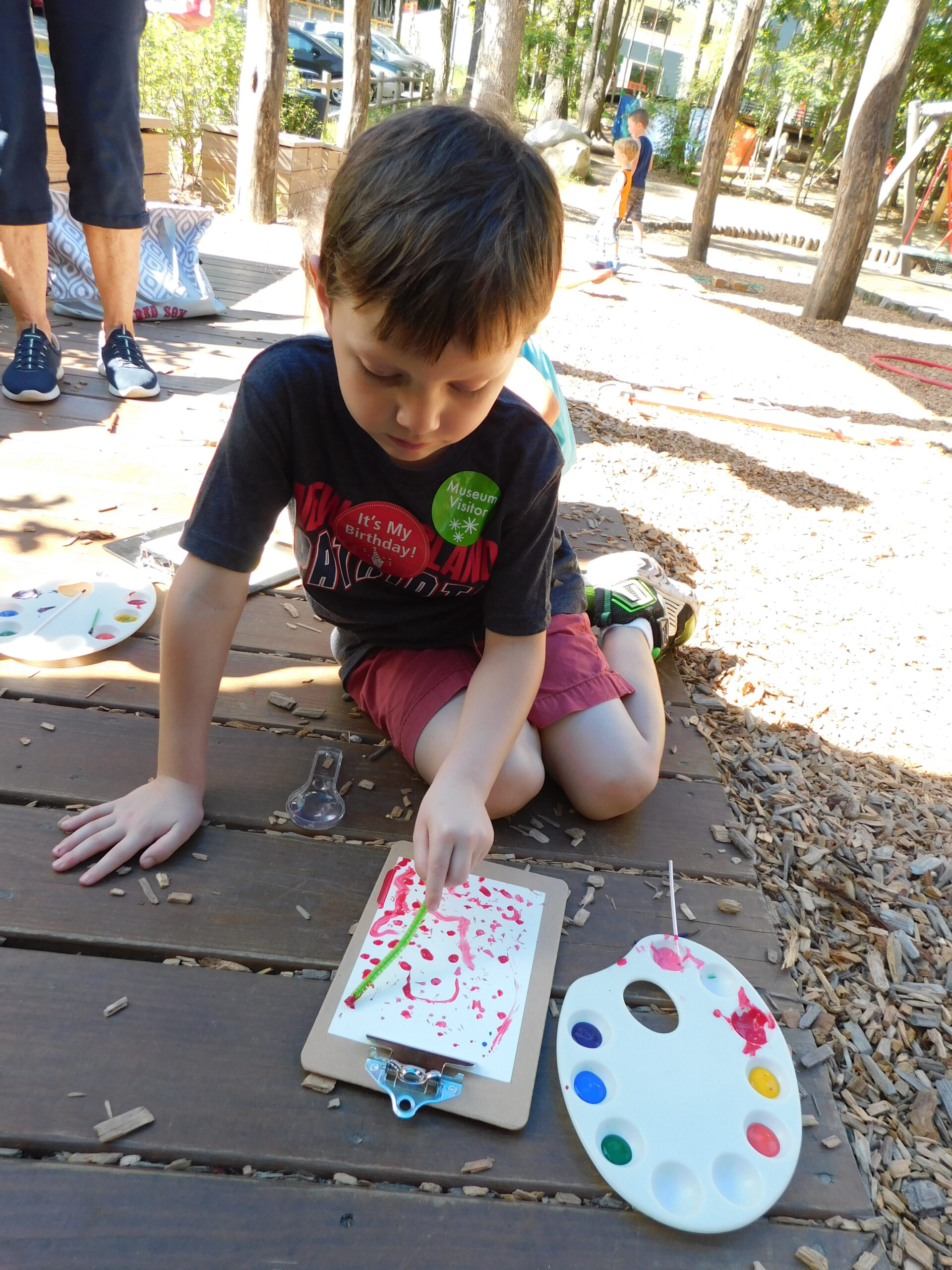 Make a Mess: Paint Like Seurat at Discovery Museum
